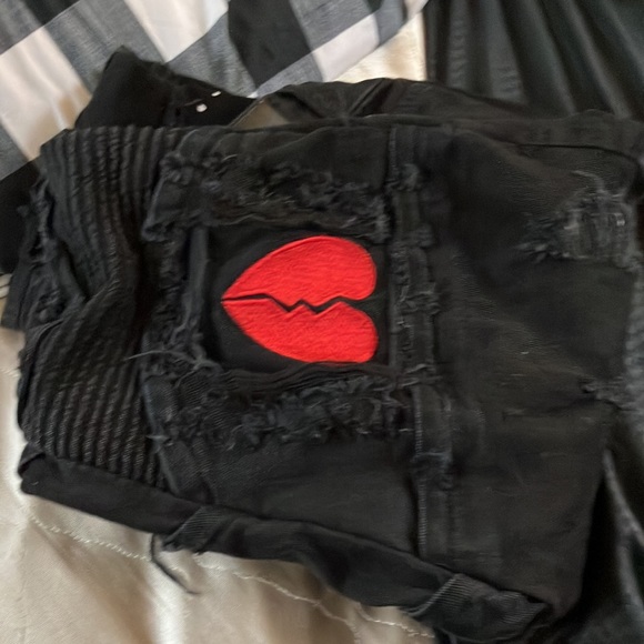 Jasier - Picture 8 of 17